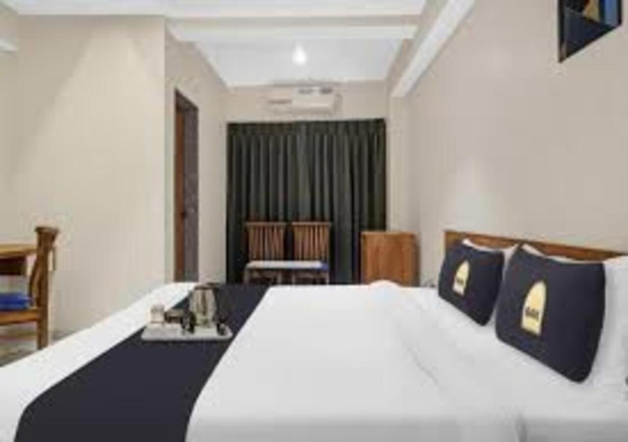 L P Regency, Pune Extérieur photo