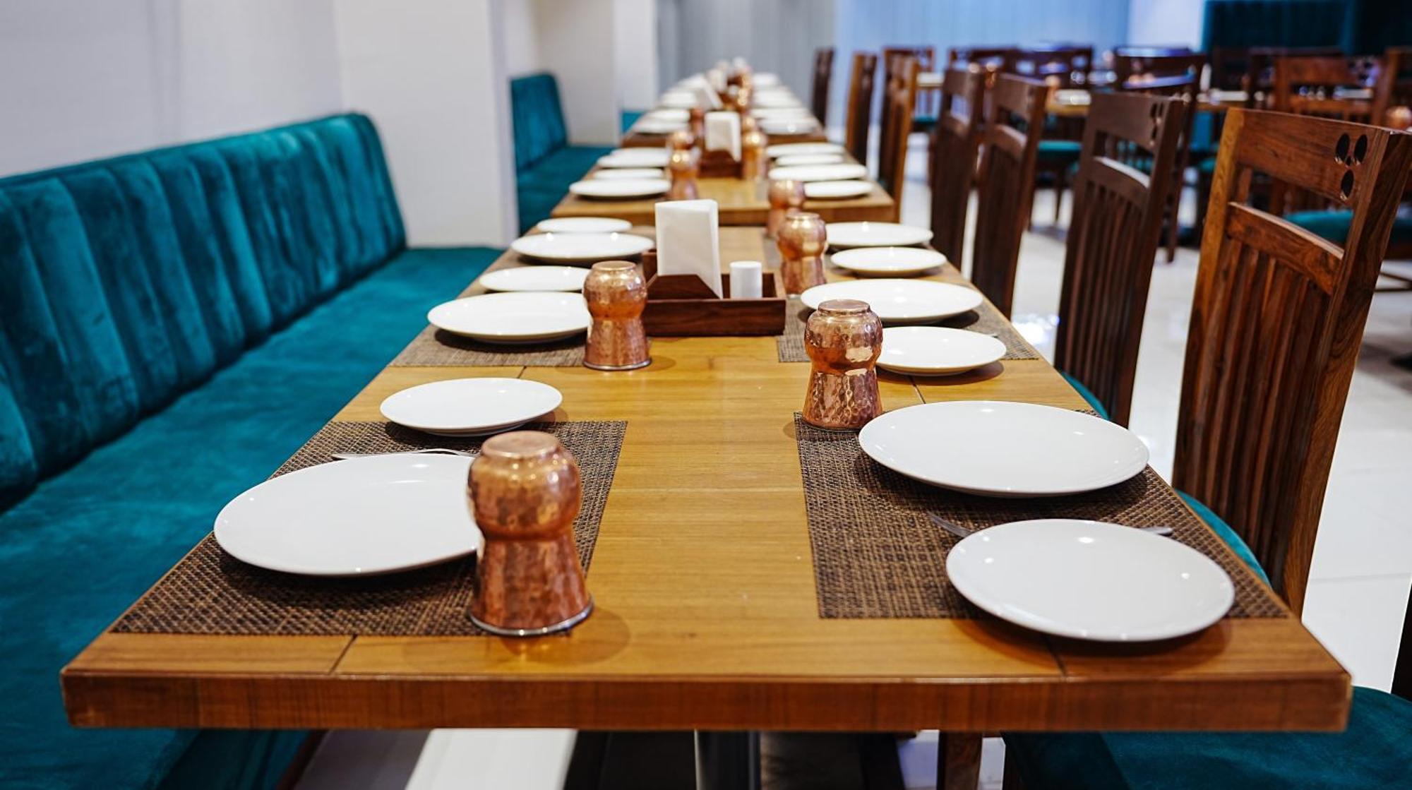 L P Regency, Pune Extérieur photo